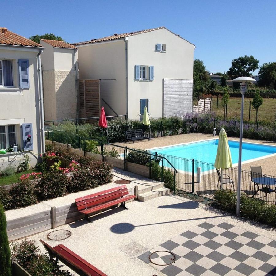 Residence Services Les Essentielles Sainte Soulle Extérieur photo